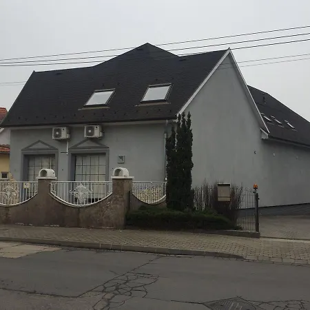 Konukevi Of Danube *